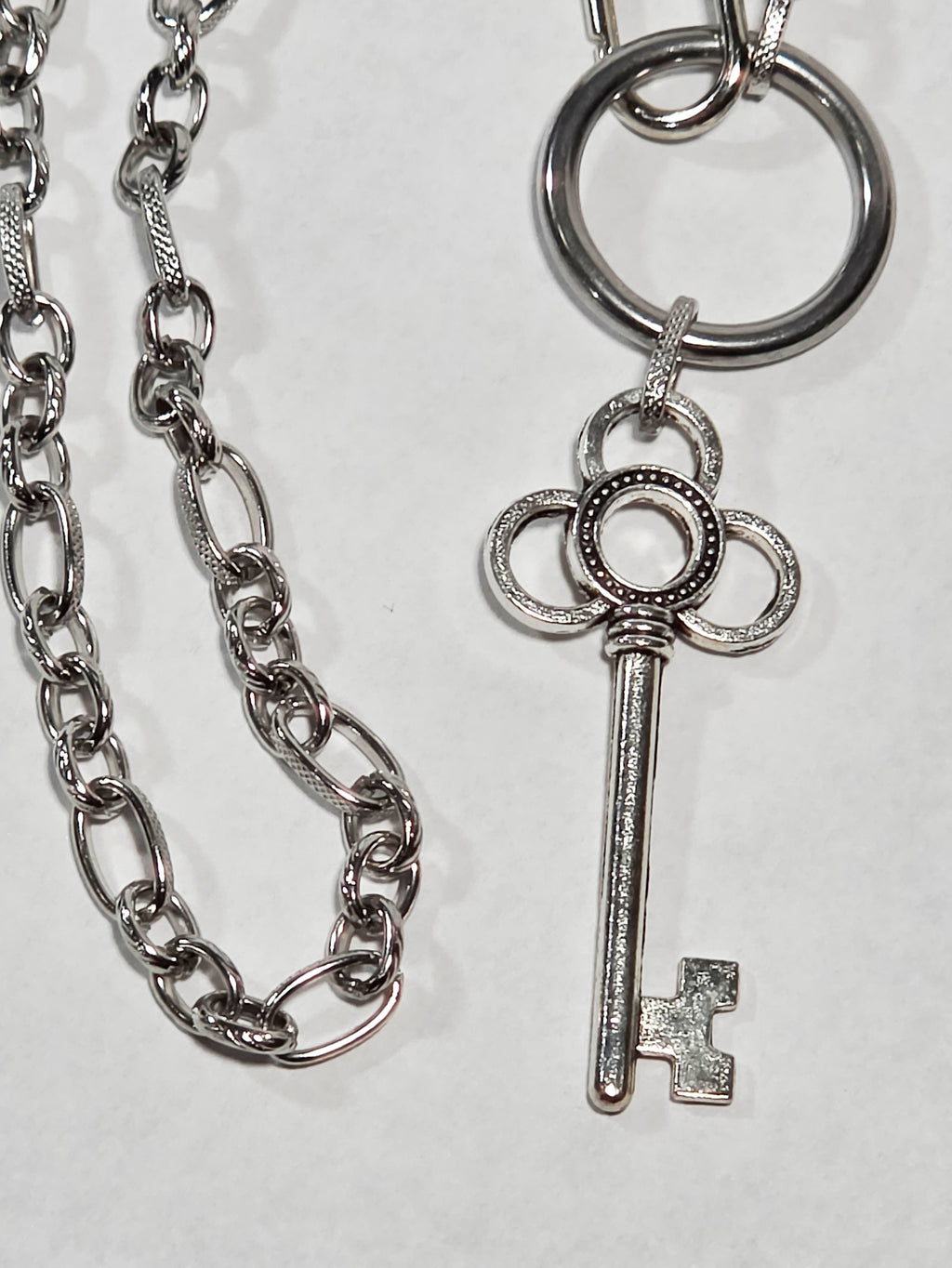 Stainless Steel Chain 16" with Clip and Key Pendant Collar
